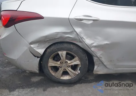 2016 Hyundai Elantra Value Edition z USA, uszkodzony, nr VIN 5NPDH4AE3GH774400